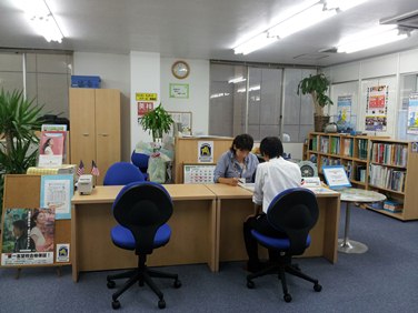 蘇我校の受付